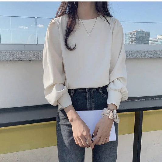 Round Neck Long-Sleeved Women's Blouse in Western Style