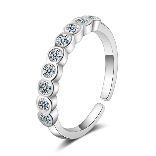 Fashionable Minimalist Open Ring with Diamonds