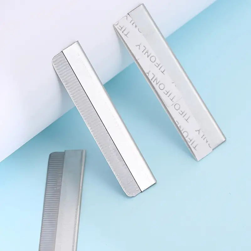 10 Stainless Steel Eyebrow Razors for Women's Grooming